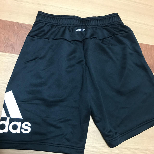 adidas(アディダス)のお値下げ❗️メンズ☆アディダス  ハーフパンツ　Mサイズ メンズのパンツ(ショートパンツ)の商品写真