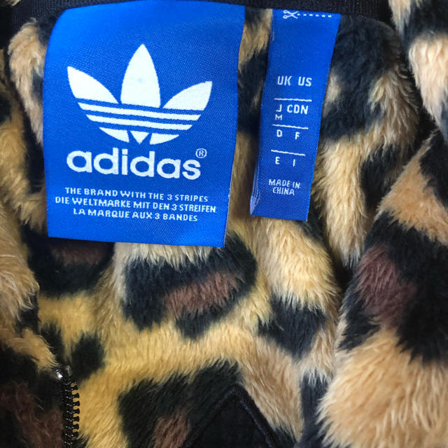 adidasヒョウ柄パーカーMサイズ廃盤品【美品】※値引き不可