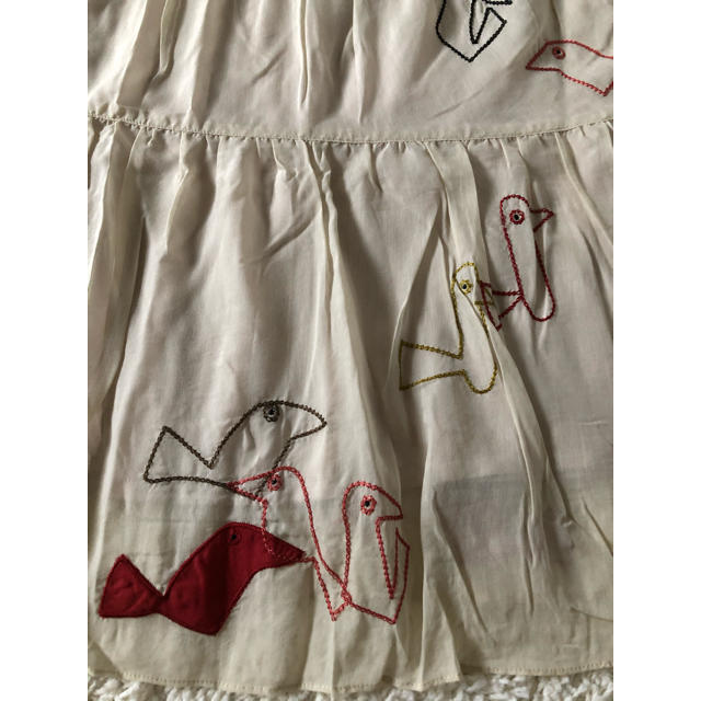 ホコモモラ 小鳥刺繍柄 ロングスカート レディースのスカート(ロングスカート)の商品写真