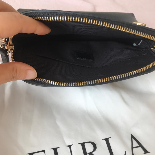 Furla(フルラ)のFURLA ショルダーポーチ レディースのバッグ(ショルダーバッグ)の商品写真