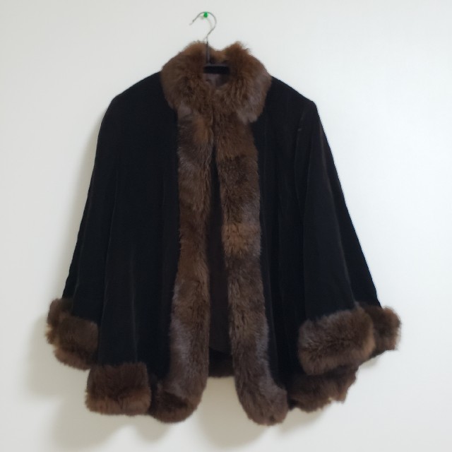 ALbeil　ファーコート毛皮　11号　茶色　パリージャン レディースのジャケット/アウター(毛皮/ファーコート)の商品写真