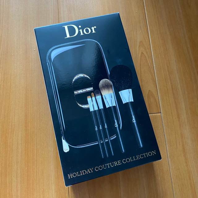 Dior(ディオール)のDior ブラシセット コスメ/美容のメイク道具/ケアグッズ(ブラシ・チップ)の商品写真