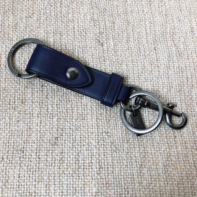 COACH - 【新品】COACH コーチ 二つ折り財布とキーホルダーのセット