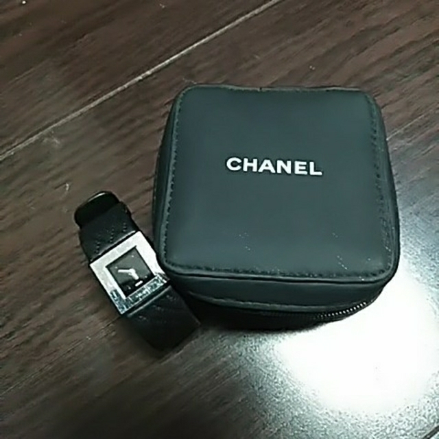 レディースCHANEL　レディース腕時計