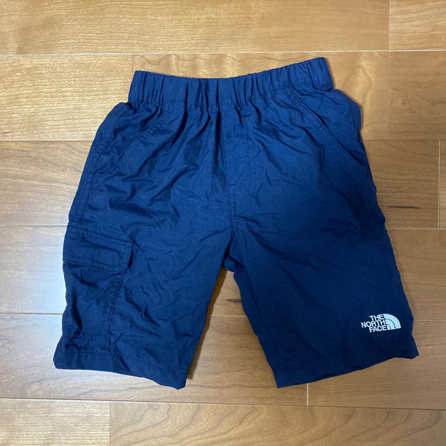 THE NORTH FACE(ザノースフェイス)のthe north faceのショートパンツ　サイズ110 キッズ/ベビー/マタニティのキッズ服男の子用(90cm~)(パンツ/スパッツ)の商品写真