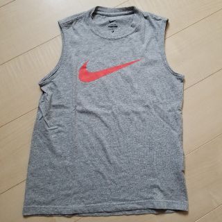 ナイキ(NIKE)のNIKE ノースリーブ タンクトップ(Tシャツ/カットソー)