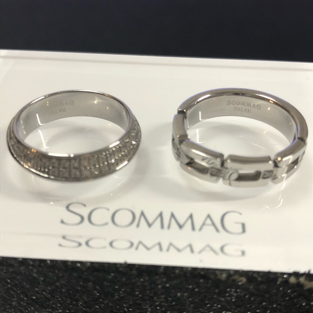 BLESS(ブレス)のScommaG バングル＋エスカマジーring2点 レディースのアクセサリー(ブレスレット/バングル)の商品写真