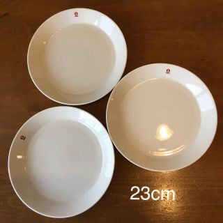 イッタラ(iittala)の[ぶちねこ様専用]イッタラ ティーマ ホワイト 23cmプレート ×3(食器)