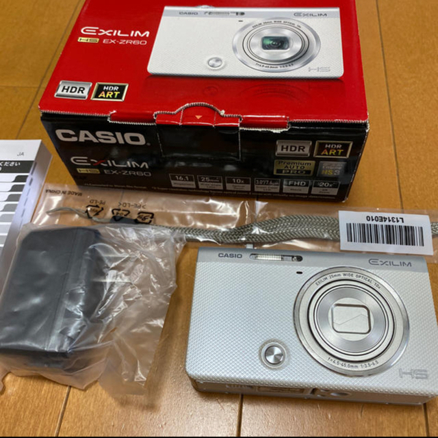 CASIO(カシオ)のCASIO EXILIM ZR60 スマホ/家電/カメラのカメラ(コンパクトデジタルカメラ)の商品写真