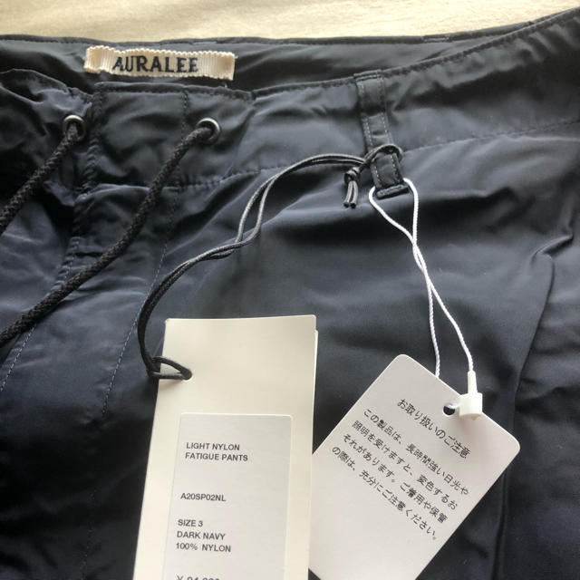 COMOLI(コモリ)のAURALEE LIGHT NYLON FATIGUE PANTS size3 メンズのパンツ(ワークパンツ/カーゴパンツ)の商品写真