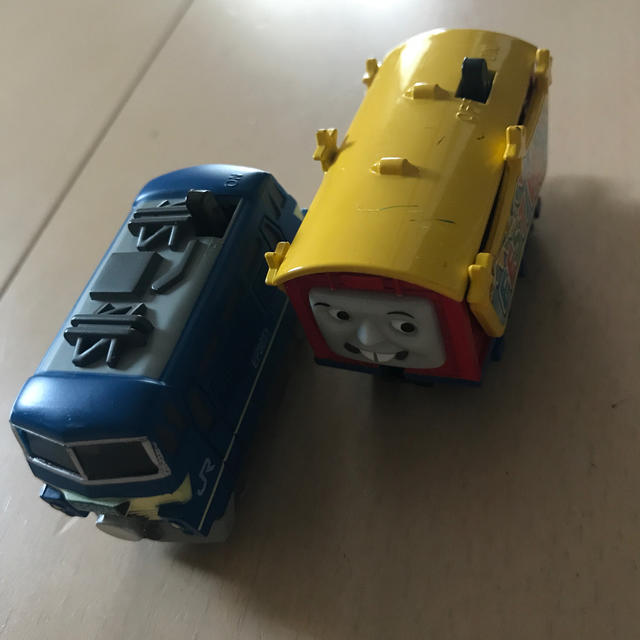 BANDAI(バンダイ)のきりん様 列車2台 キッズ/ベビー/マタニティのおもちゃ(電車のおもちゃ/車)の商品写真