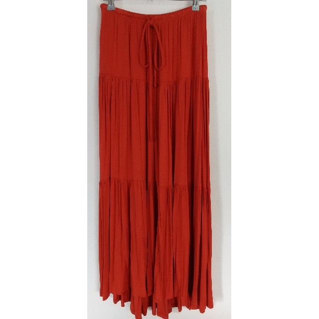 FOREVER 21(フォーエバートゥエンティーワン)のフォーエバー21 マキシスカート/赤 M レディースのスカート(ロングスカート)の商品写真