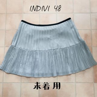 インディヴィ(INDIVI)のINDIVIシルバーグレープリーツスカート・48サイズ(ひざ丈スカート)