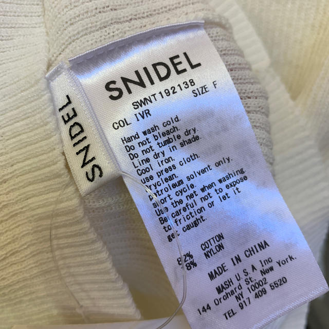 SNIDEL(スナイデル)のsnidel スナイデル トップス ノースリーブ カットソー  レディースのトップス(カットソー(半袖/袖なし))の商品写真