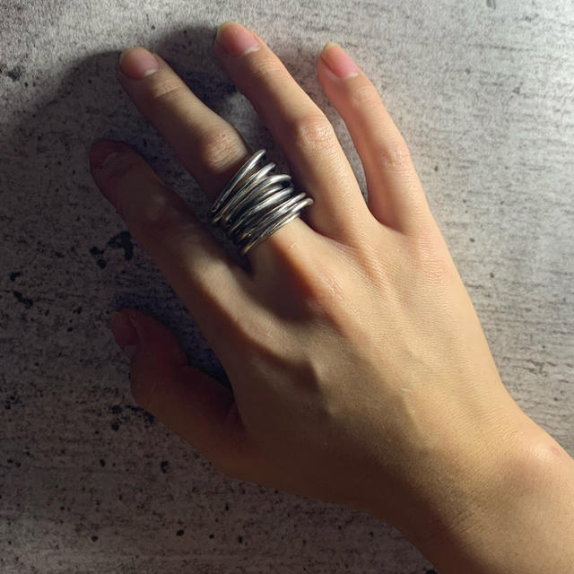 IOSSELLIANI(イオッセリアーニ)のイオッセリアーニ美品パズルリング(6連) レディースのアクセサリー(リング(指輪))の商品写真