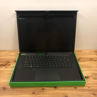 レイザー(LAZER)のrazer blade15 rtx2080 OLED4K(ノートPC)