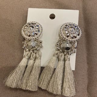 エイチアンドエム(H&M)の【未使用】H&M シルバー　ピアス(ピアス)