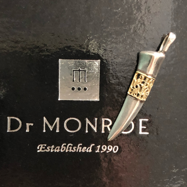 Dr.MONROE(ドクターモンロー)の値下げ✩Dr.MONROE シルバー×k18 ペンダントトップドクターモンロー メンズのアクセサリー(ネックレス)の商品写真