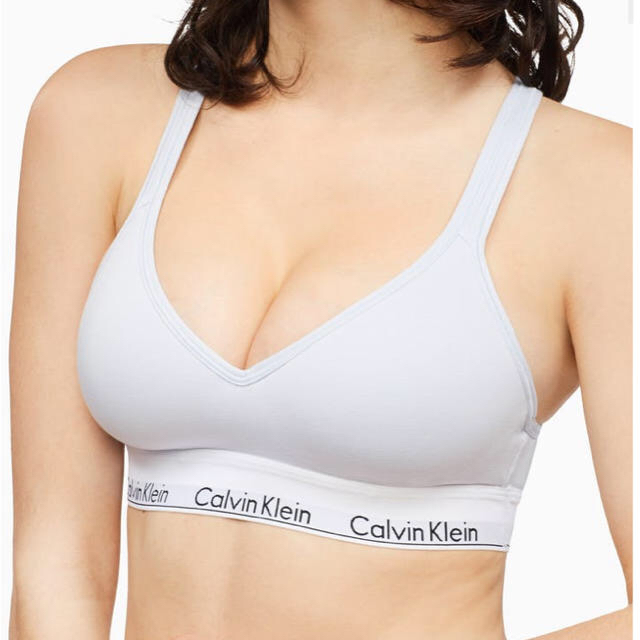 Calvin Klein(カルバンクライン)のCalvin Klein カルバンクライン ブラレット レア色 レディースの下着/アンダーウェア(ブラ)の商品写真