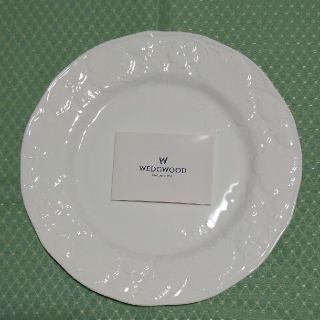 ウェッジウッド(WEDGWOOD)のWEDGWOOD  ストロベリー＆パイン   プレート(食器)