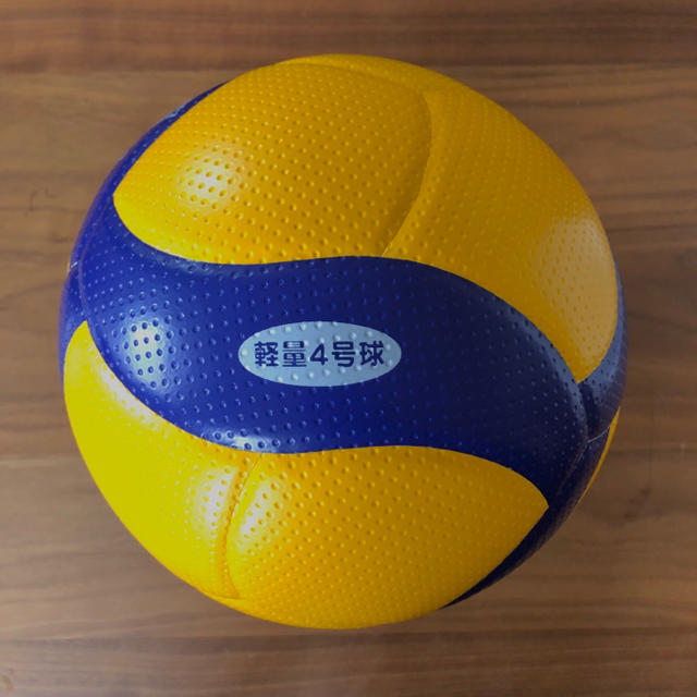 MIKASA - MiKASA V400W-L 小学生バレーボール軽量4号球 検定球の通販 by Evizio704's shop｜ミカサならラクマ