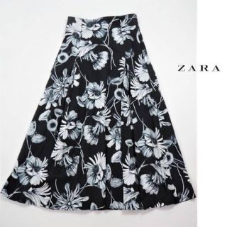 ザラ(ZARA)のZARA 花柄　フラワー　ミディスカート(ロングスカート)