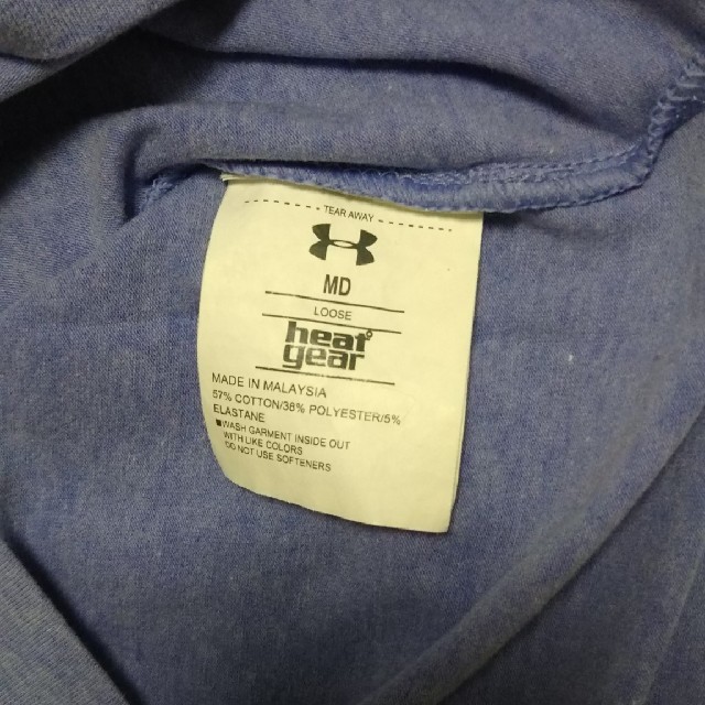 UNDER ARMOUR(アンダーアーマー)のアンダーアーマー レディースTシャツ パープル M レディースのトップス(Tシャツ(半袖/袖なし))の商品写真