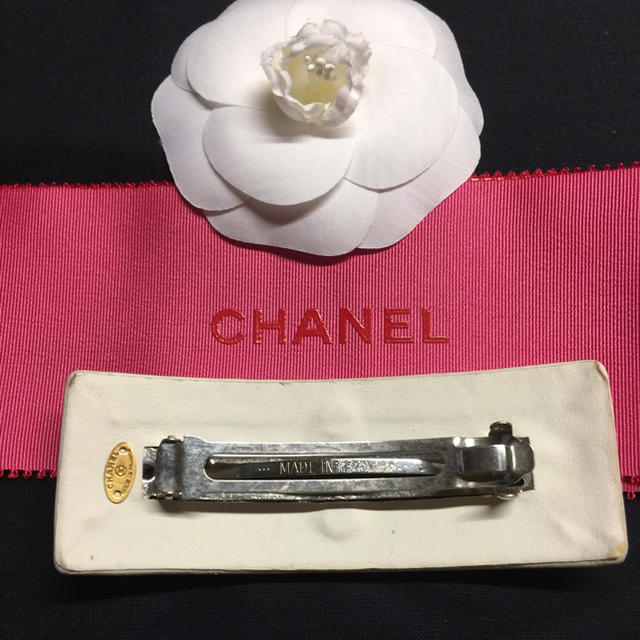 CHANEL(シャネル)のsereson1177さま専用シャネル ヴィンテージ バレッタ レディースのヘアアクセサリー(バレッタ/ヘアクリップ)の商品写真