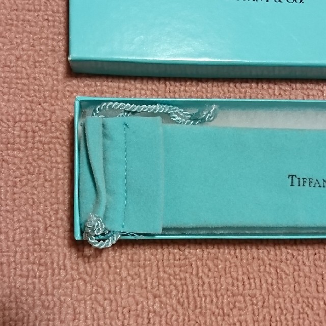 Tiffany & Co.(ティファニー)のティファニー 空箱 布袋 アクセサリー ネックレス レディースのアクセサリー(ネックレス)の商品写真