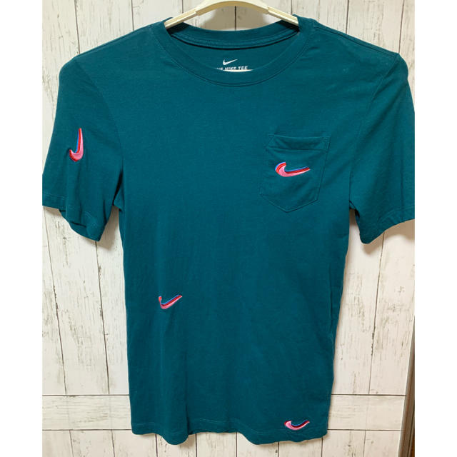 NIKE(ナイキ)のNIKE ナイキ Tシャツ　PARRA メンズのトップス(Tシャツ/カットソー(半袖/袖なし))の商品写真