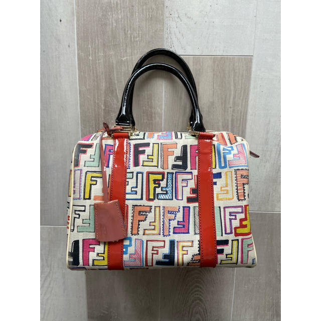 FENDI ロールバックマルチカラー