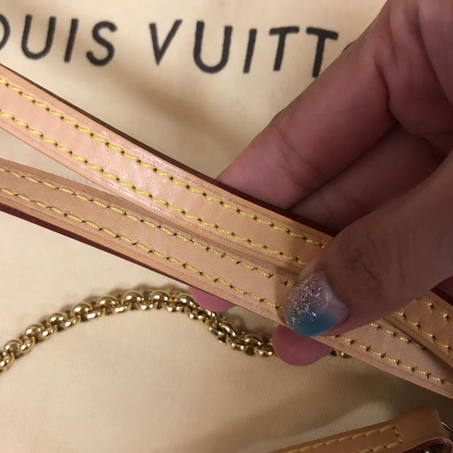 LOUIS VUITTON(ルイヴィトン)のルイヴィトン　モノグラム　ハンド　ショルダーバッグ　エヴァ レディースのバッグ(ショルダーバッグ)の商品写真