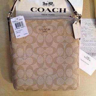 コーチ(COACH)のCOACH 春物 新作 ショルダー 白(ショルダーバッグ)