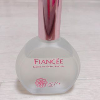 フィアンセ(FIANCEE)のフィアンセパルファンドトワレ　ピュアシャンプー(その他)