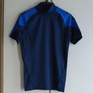 アンダーアーマー(UNDER ARMOUR)の新品！アンダーアーマー  ワードマーク グラフィック トレーニングTシャツ(Tシャツ/カットソー(半袖/袖なし))