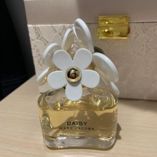 マークバイマークジェイコブス(MARC BY MARC JACOBS)のMARC JACOBS DAISY(香水(女性用))