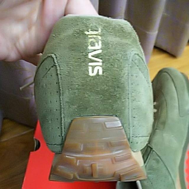 gravis(グラビス)のgravis スエードスニーカー29センチ メンズの靴/シューズ(スニーカー)の商品写真