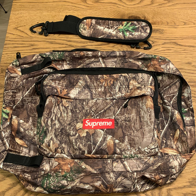 新品同様☆supreme duffle bag real tree camo☆ 生まれのブランドで