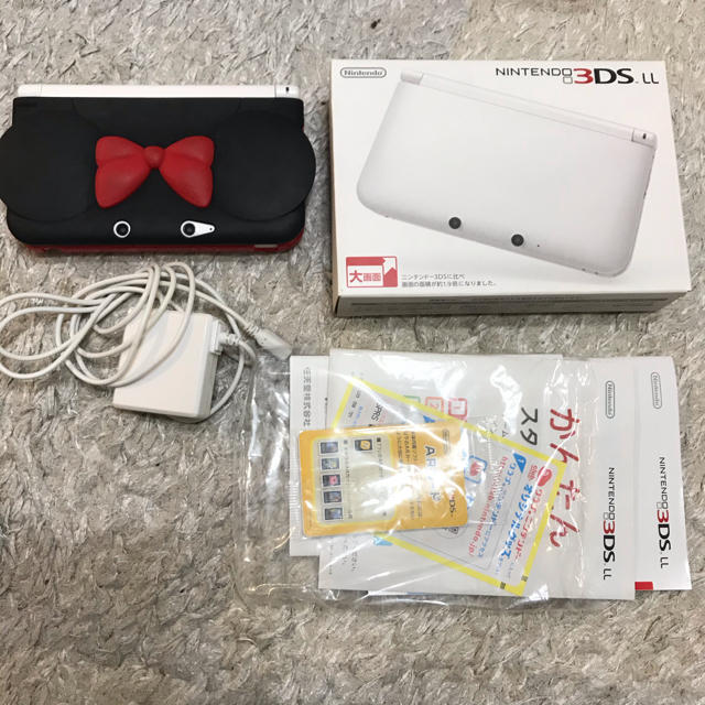 美品　任天堂3ds LL 本体　おまけつき　箱つきエンタメ/ホビー