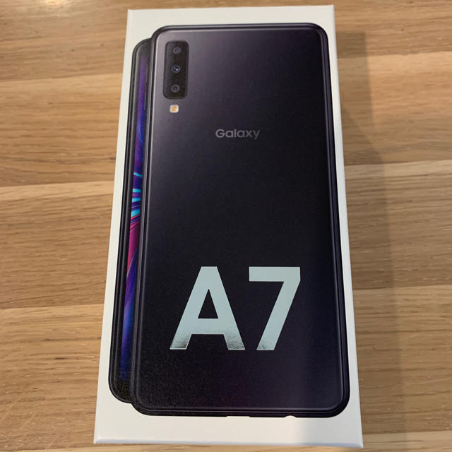 Galaxy A7 ブラック