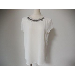 ザラ(ZARA)のZARA　トップス　シフォン　ビジュー付き　未使用(Tシャツ(半袖/袖なし))