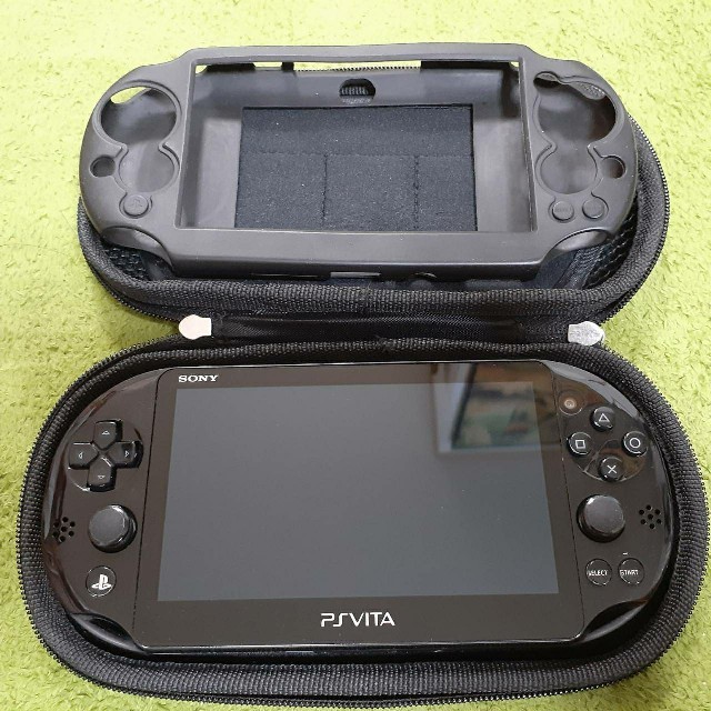 PSVITA本体（PCH-2000ZA11）ブラック - 携帯用ゲーム機本体