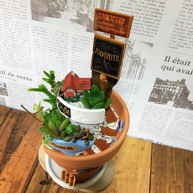 多肉植物の寄せ植え　丘の上のカフェ ハンドメイドのフラワー/ガーデン(その他)の商品写真