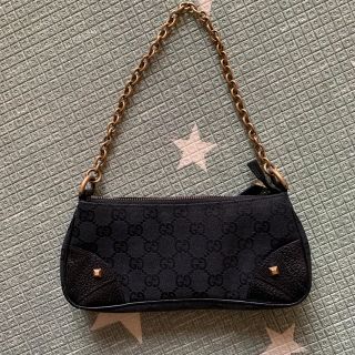 グッチ(Gucci)のGUCCI  ポーチ　(ポーチ)