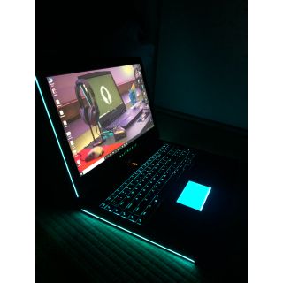 デル(DELL)のALIENWARE 17 R4-7820HK GTX1080 16GB 2TB(ノートPC)