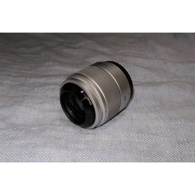 Panasonic(パナソニック)のマイクロフォーサーズ LUMIX G 25mm F1.7 ASPH. フード2種 スマホ/家電/カメラのカメラ(レンズ(単焦点))の商品写真