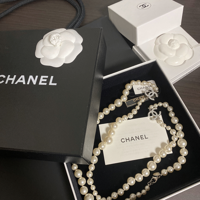 特別価格 CHANEL シャネル ロング パールネックレス(今ならノベルティ付き) ネックレス