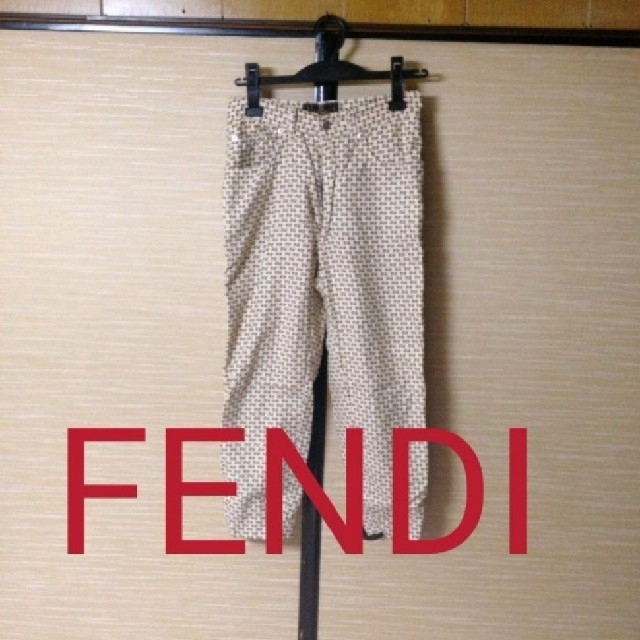 【第1位獲得！】 FENDI - 70s80s90s 昭和レトロヴィンテージFENDIカプリパンツ小さいズッカ柄 クロップドパンツ