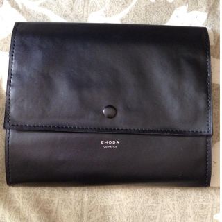 エモダ(EMODA)のEMODA COSMETICS ポーチ(ポーチ)