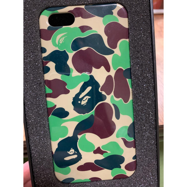 A BATHING APE(アベイシングエイプ)のiPhoneケース スマホ/家電/カメラのスマホアクセサリー(iPhoneケース)の商品写真